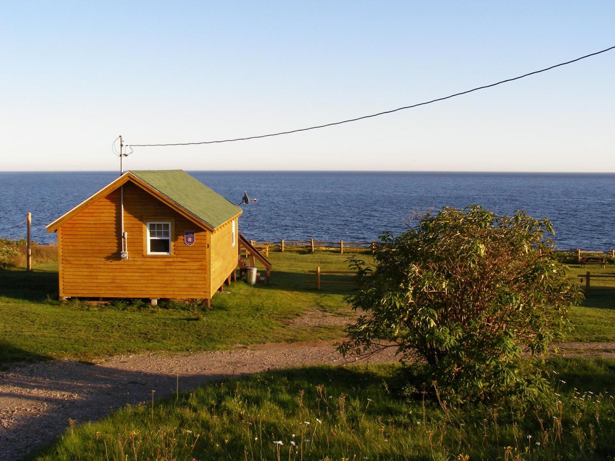 Sainte-Therese-de-Gaspe Les Chalets Brise-De-Mer מראה חיצוני תמונה
