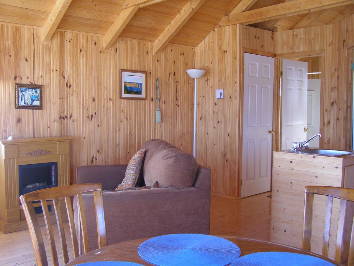 Sainte-Therese-de-Gaspe Les Chalets Brise-De-Mer מראה חיצוני תמונה
